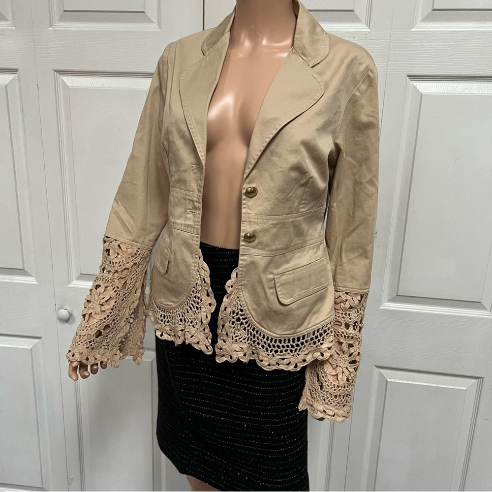 Women's Tan Jacket with Crochet Trim Size M Gold Buttons - Picture 13 of 16